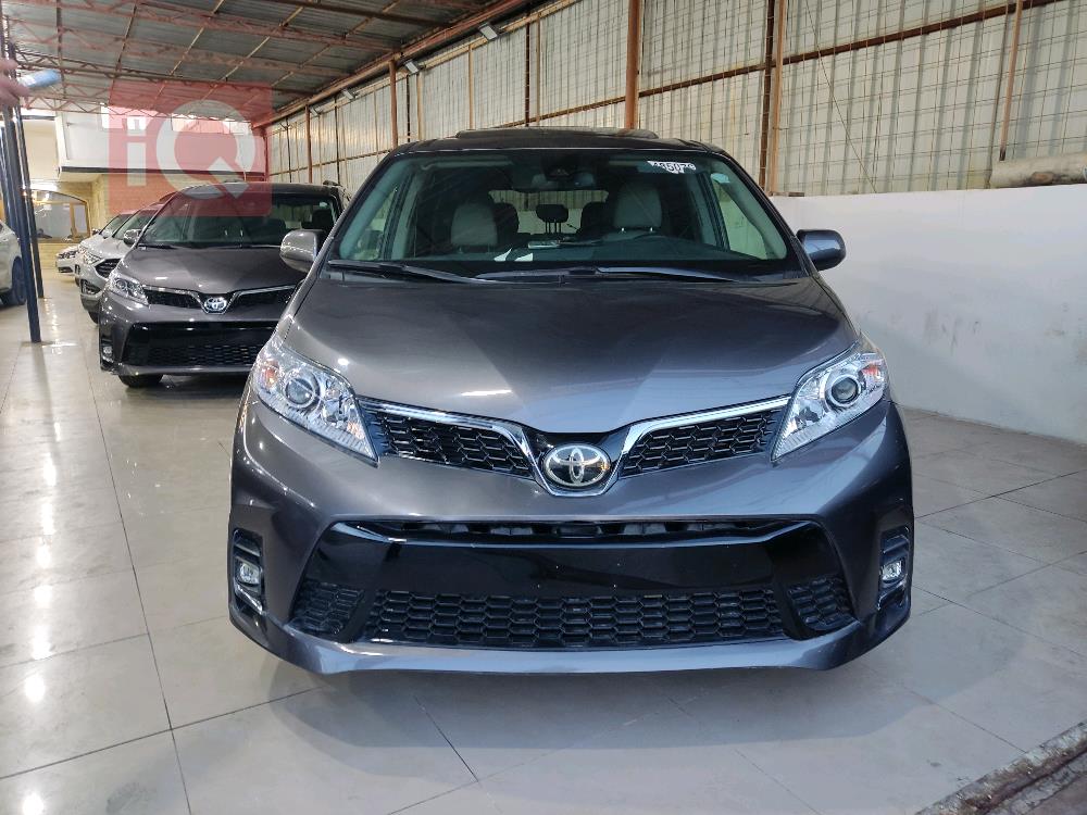 Toyota Sienna